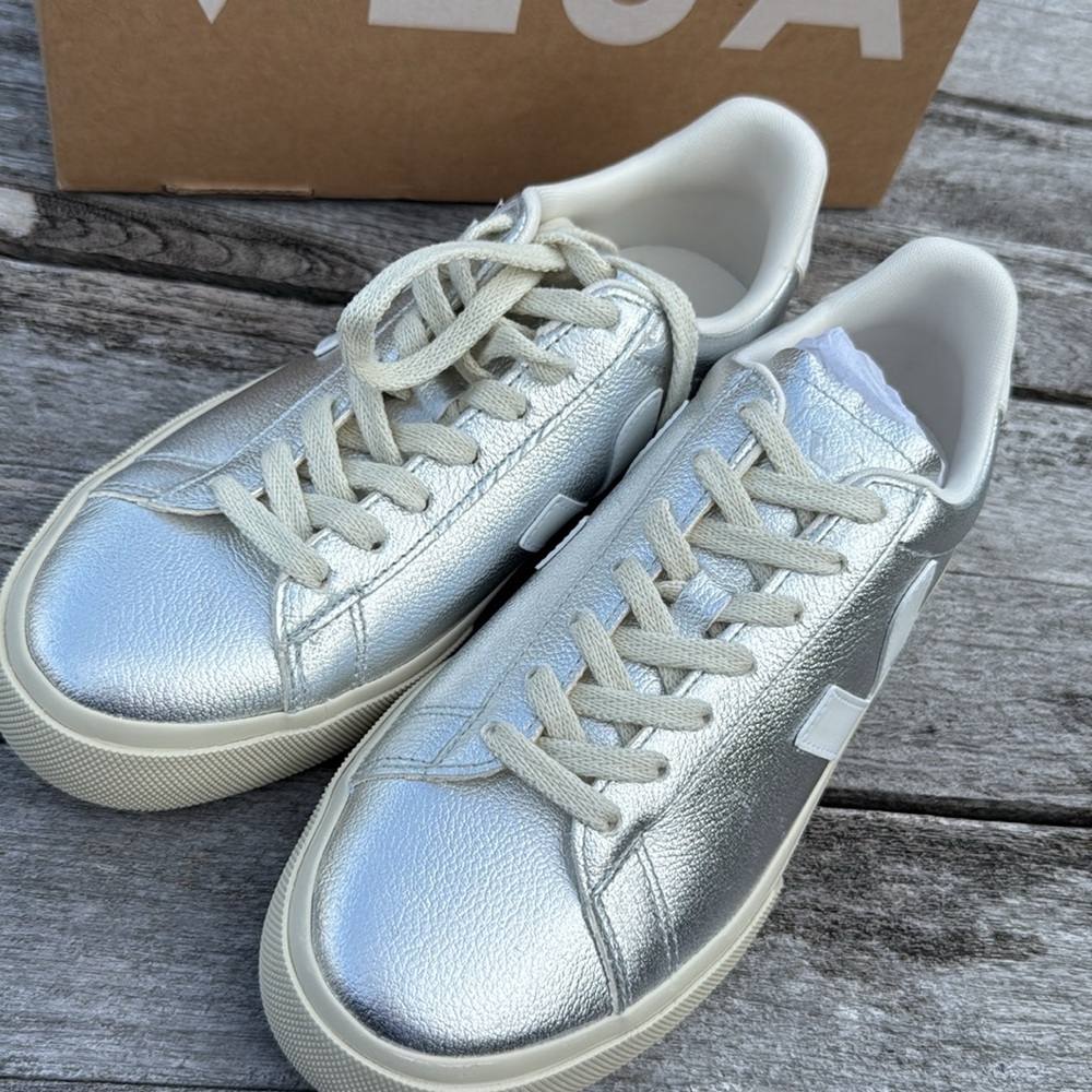Veja Silver Metallic Low-Top Sneakers - Picture 6 of 10